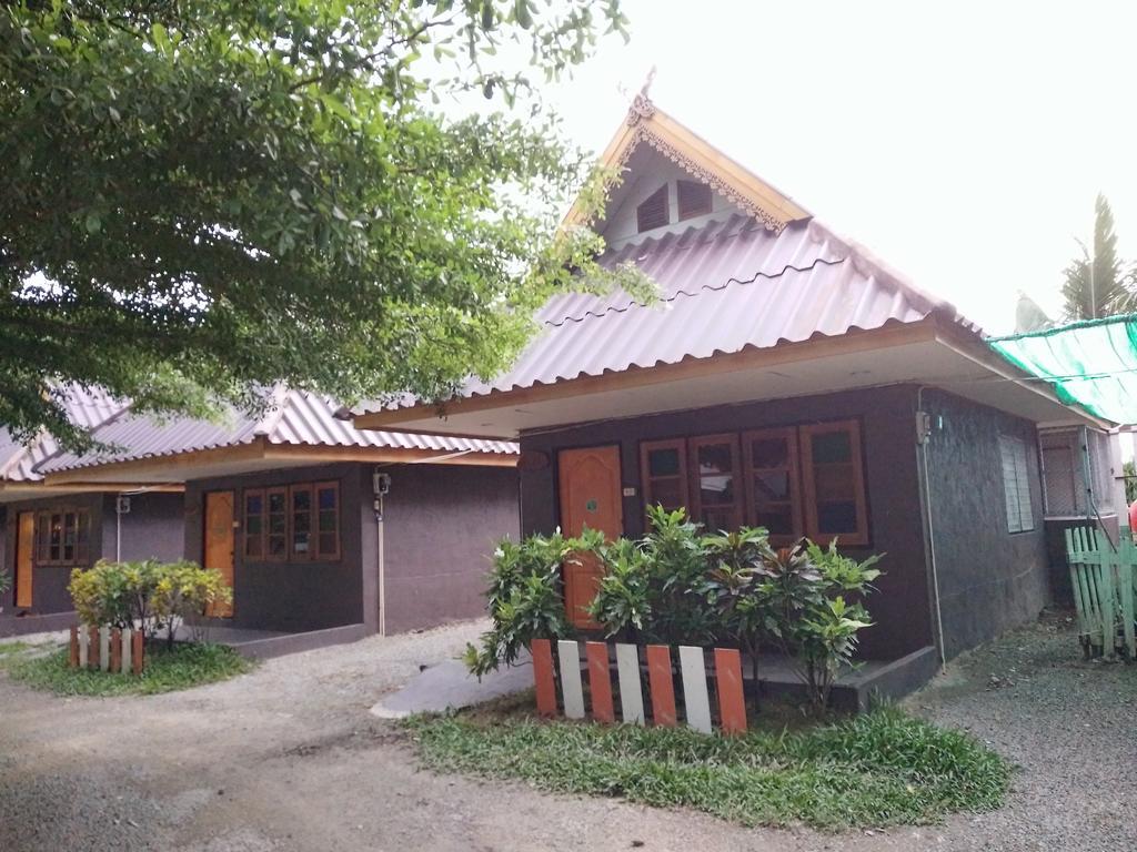 Bansuan Inthanon Resort Чом Тонг Екстериор снимка